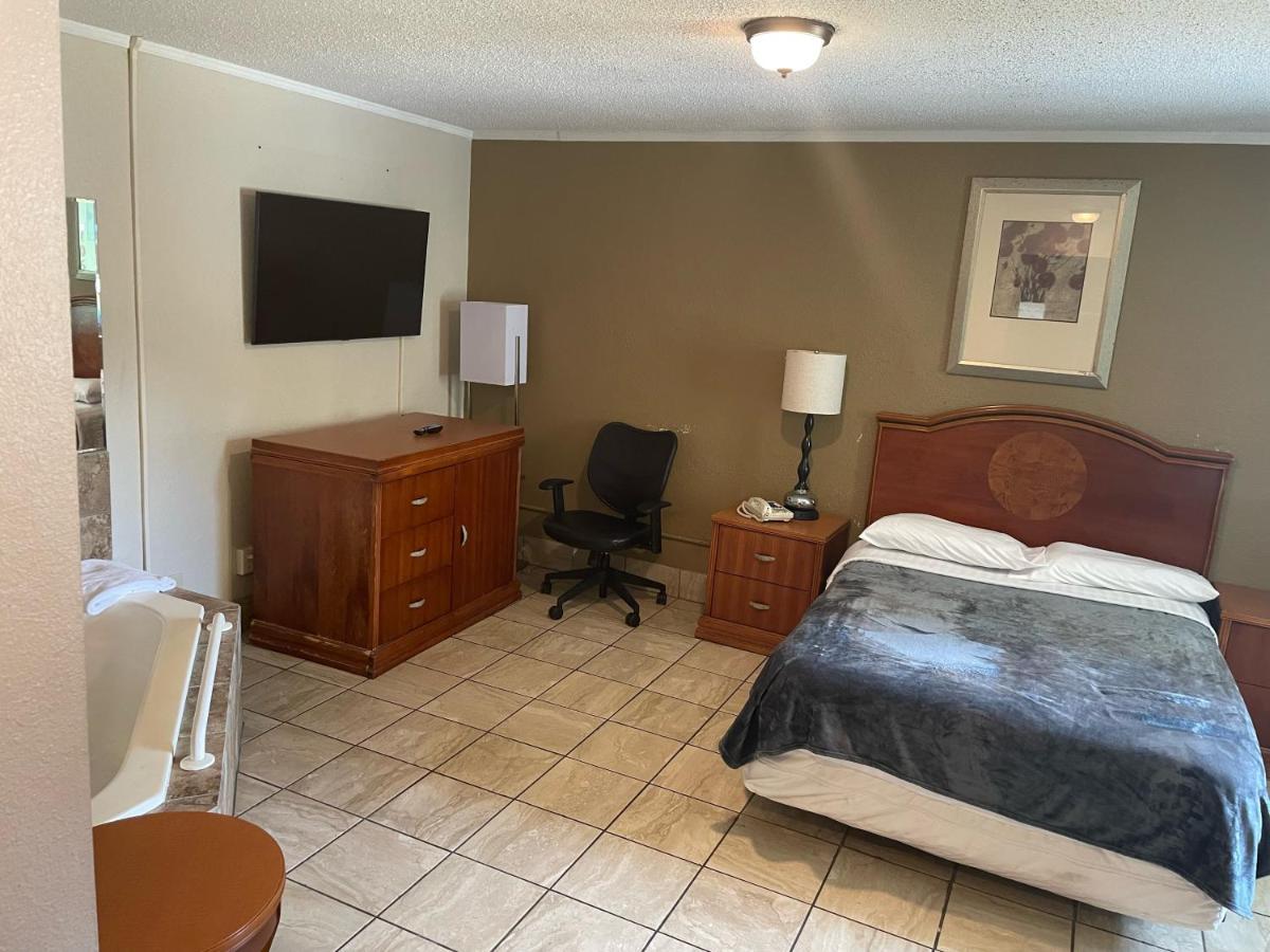 Budgetel Inn And Suites - Louisville Luaran gambar