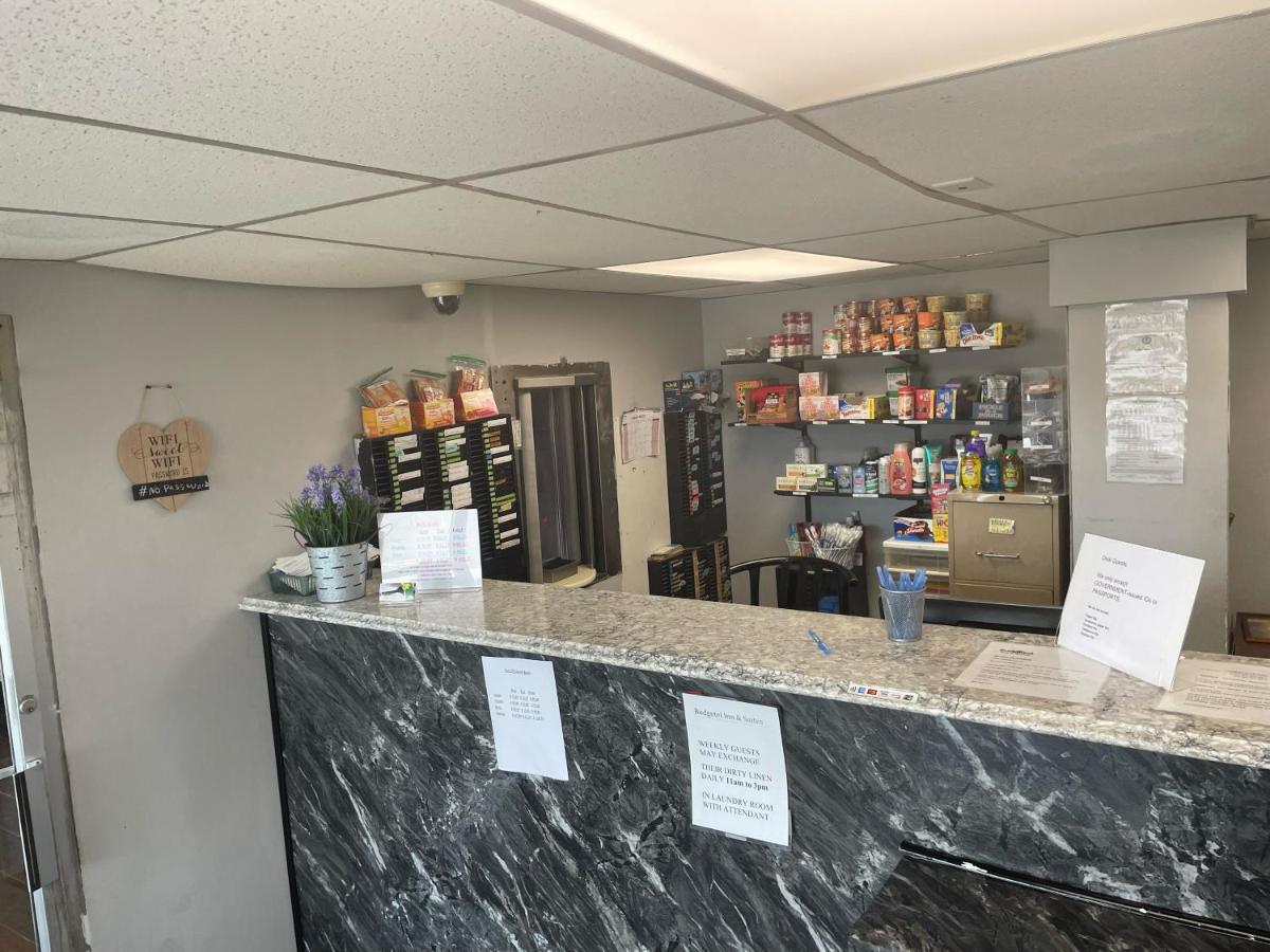 Budgetel Inn And Suites - Louisville Luaran gambar